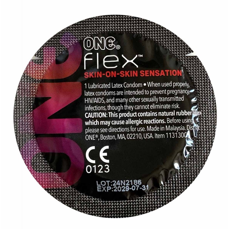 Синя картонна упаковка ONE Flex 10 шт з графеном, латекс, іконки, тонкі, англ текст