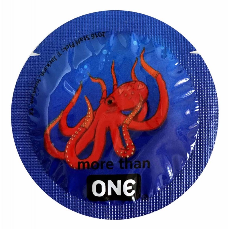 Чорна упаковка з жовтими елементами, бренд ONE, 12 контурних презервативів з пухирцями